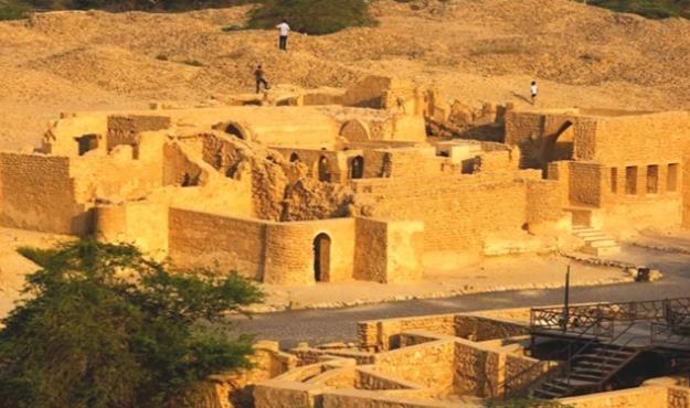 پیگیری برای ثبت جهانی شهر تاریخی حریره کیش در یونسکو