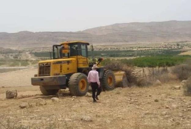 کشف یک زمین خواری بزرگ در بندرعباس