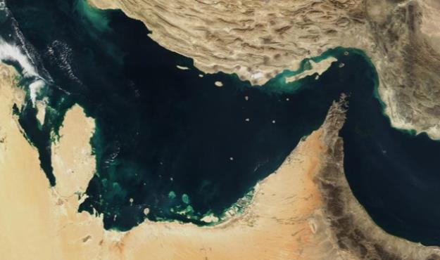 وزارت نفت به دنبال افتتاح نمایشی خط لوله گوره-جاسک/ دور زدن تنگه هرمز به عمر دولت روحانی قد نمیدهد؟