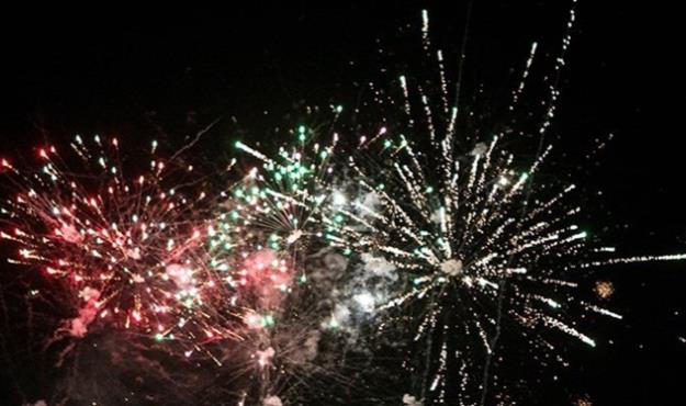 طنین گلبانگ الله اکبر و نورافشانی در هرمزگان