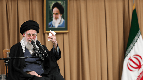  جوان‌های عزیز وحدت خود را حفظ کنید؛ ملت یکپارچه بر هر دشمنی فائق می‌آید