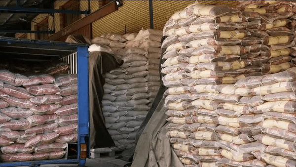 کشف محموله بزرگ ۲۷ تنی برنج قاچاق در هرمزگان