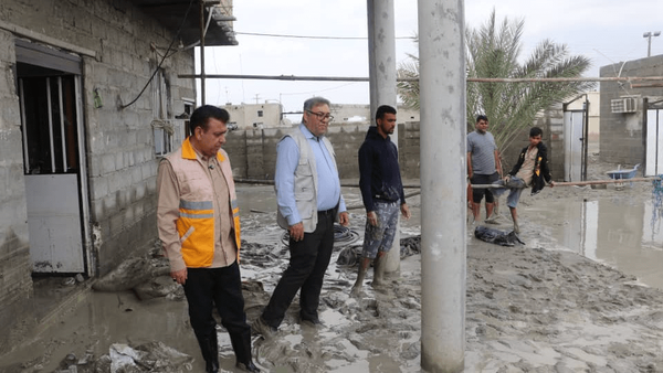 تحقق وعده استاندار هرمزگان با آغاز پرداخت خسارت به سیل زدگان