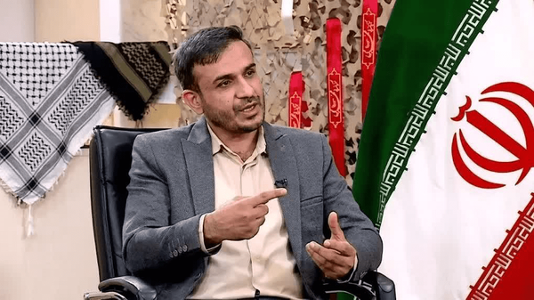معاون سیاسی ندسا: اگر تنگه در اختیار آمریکاست کشتی‌هایش را عبور دهد!