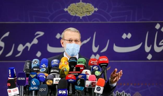 لاریجانی: مسائل امروز ایران با سوپرمن‌بازی و کلید جادویی قابل حل نیست