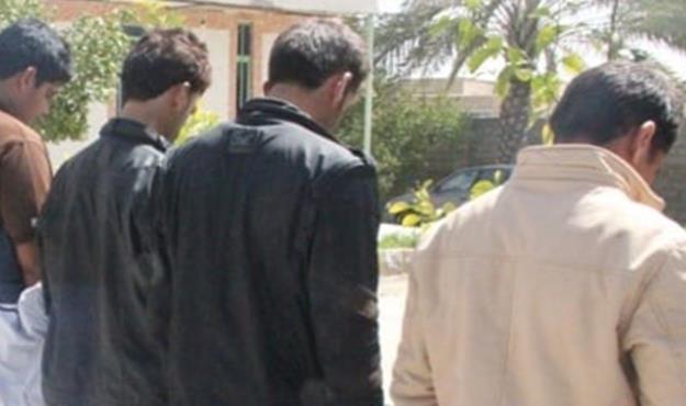 شناسایی ودستگیری باند ۴ نفره سارقان در حرکت در هرمزگان