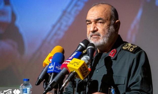 رونمایی از پایگاه‌های پهپادی سپاه/ سرلشکر سلامی: به اندازه کافی سلاح‌های مؤثر بومی داریم