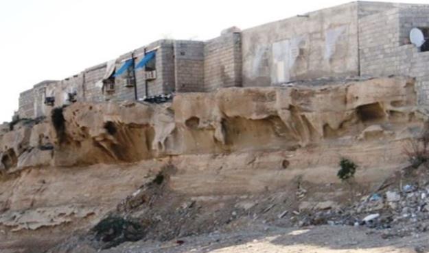 ساخت و سازهای غیرمجاز در تپه الله اکبر بحران پنهان بندرعباس است