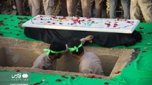 مراسم تدفین شهید گمنام در بندرعباس