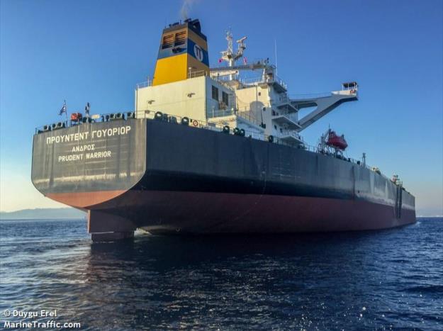جزییاتی دقیق از دو کشتی توقیفی یونانی/ برآورد توقیف 1.8 میلیون بشکه+عکس