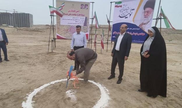 کلنگ‌ پروژه طرح نهضت ملی مسکن در بندرعباس به زمین زده شد