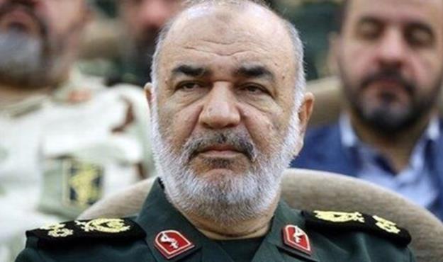 قدردانی فرمانده کل سپاه از همت جهادی و خلاقانه پاسداران در خدمت رسانی به زلزله زدگان هرمزگان