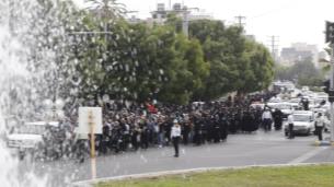 جاماندگان پیاده روی اربعین در بندرعباس شور حسینی برپا کردند 