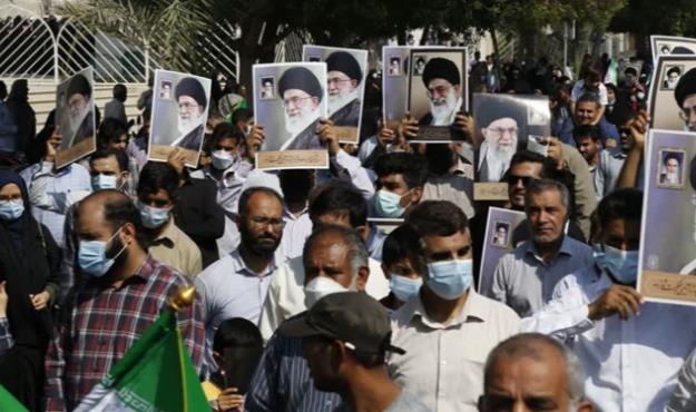 تجمع باشکوه مردم بندرعباس در محکومیت جنایت تروریستی شیراز+ عکس