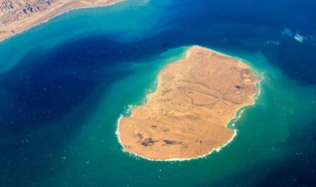 راه اندازی مقطع متوسطه تحصیلی برای دانش آموزان جزیره هندورابی پس از 32 سال