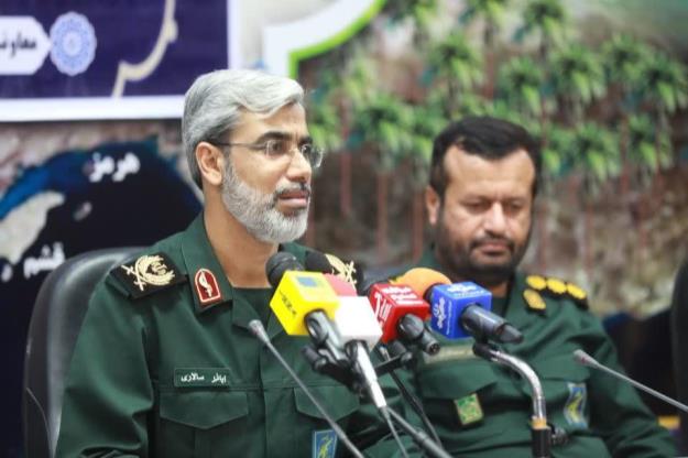بسیج سینه ستبر ملت ایران در برابر دشمنان است