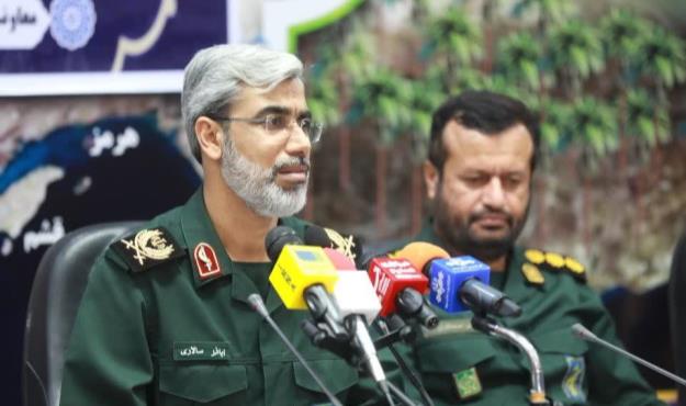 بسیج سینه ستبر ملت ایران در برابر دشمنان است