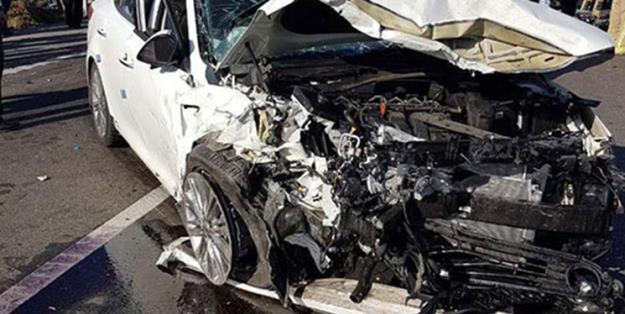 2 کشته و 10 مصدوم در تصادف جاده دیرستان قشم