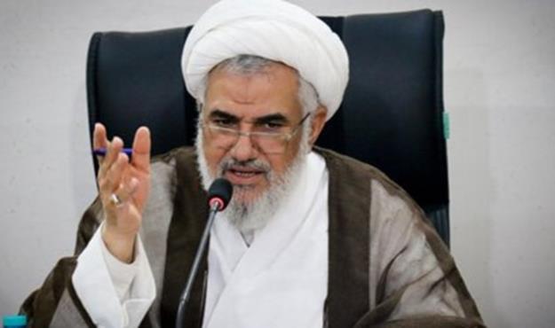 امام جمعه بندرعباس اهانت نشریه فرانسوی به مرجعیت دینی را محکوم کرد