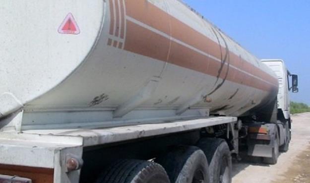 دستگیری سارقان سوخت از کامیون‌های در حال استراحت در هرمزگان