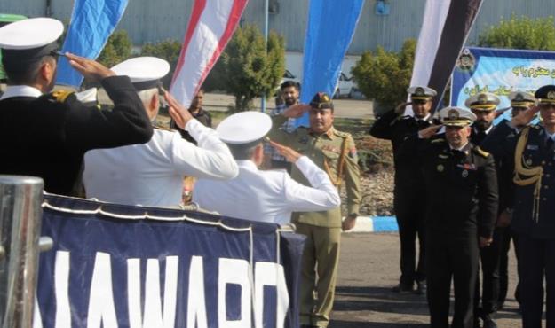 پهلوگیری ناوگروه ارتش پاکستان در بندرعباس