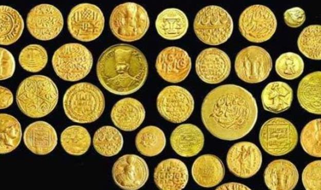 کشف ۴۹ ‌سکه ‌تاریخی صفویه و زندیه در فرودگاه بندرعباس ‌