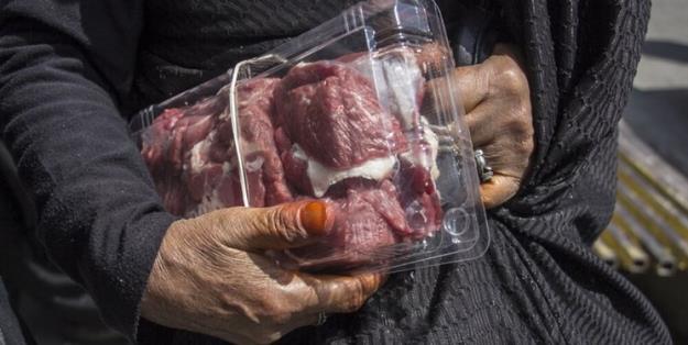 توزیع افزون بر 1700 بسته گوشت قربانی بین نیازمندان هرمزگانی